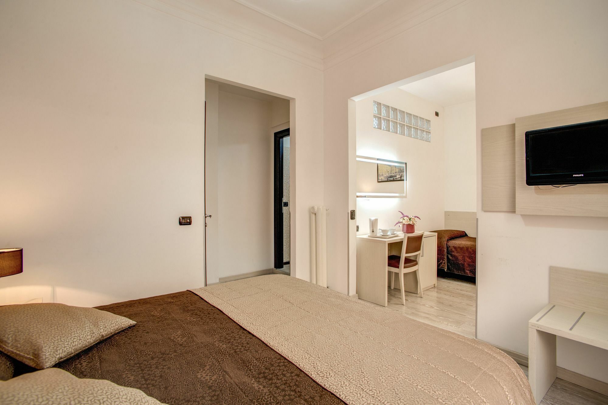 Cola Di Rienzo Suite Guest House Rom
